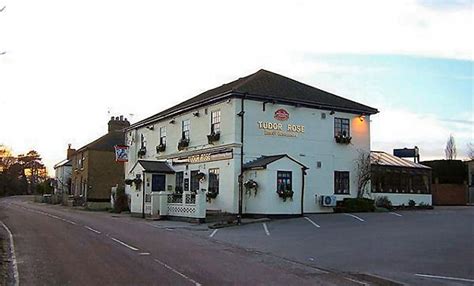 tudor rose pub sittingbourne|tudor rose borden sittingbourne.